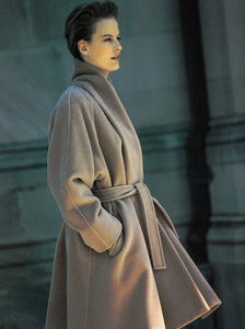 Max_Mara_Fall_Winter_89_90_06.thumb.png.f6ae2aae1b01e64d2f30f4dee6b3d592.png