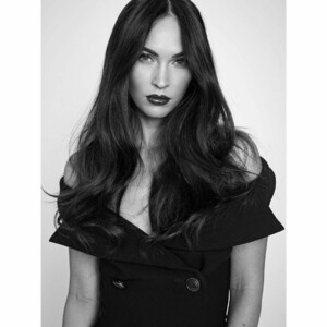 Megan-Fox-19.thumb.jpg.17ddd63dc9b304a0e404dc89d9c596fc.jpg