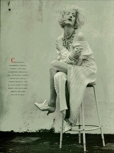 Meisel_Vogue_Italia_November_1988_06.thumb.jpg.5e25b10ce56ab5f3e0cdcd19588e6200.jpg
