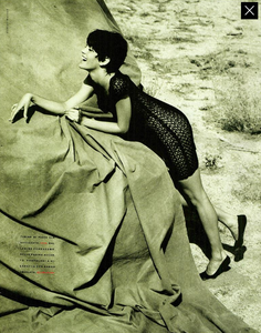 Pizzo_Watson_Vogue_Italia_May_1989_06.thumb.png.35fcc2f305a6ec6e47e04d030250e588.png