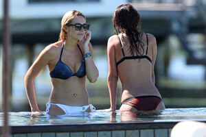 Stephanie-Pratt-and-Lucy-Watson-in-Bikini--10.jpg