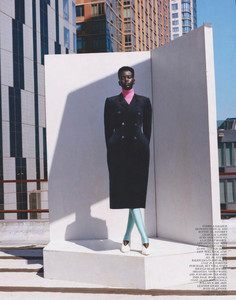 TM_BritishVogue_Power_PlayAP186822.jpg