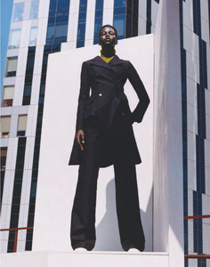 TM_BritishVogue_Power_PlayAP186825.jpg