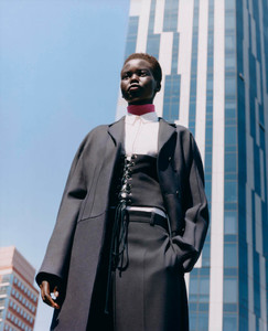 TM_BritishVogue_Power_PlayAP186834.jpg