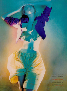 Vallhonrat_Vogue_Italia_November_1989_03.thumb.png.691ffbe420763375ec1e6286cba6a755.png