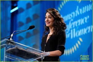 amal-clooney-misses-royal-wedding-to-headline-pennsylvania-conference-for-women-03.jpg