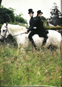 androgyny-elleuk1103dandy-5.jpg.06cdcc9bcc697b8a6f3309306ae92d8f.jpg