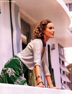 bazaar_us_may_1992_48.thumb.jpg.291bf2ea4ed6a5fbb4bd04f7456c0db7.jpg