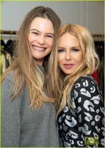 behati-prinsloo-on-her-relationship-with-adam-levines-mother-patsy-10.jpg