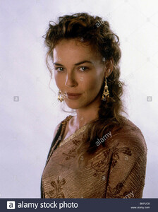 connie-nielsen-gladiator-2000-BNPJC8.jpg