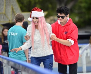 farrah-abraham-out-in-santa-monica-12-14-2018-1.jpg