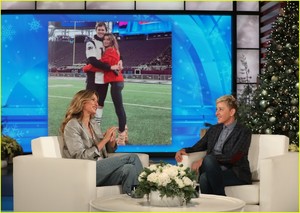 gisele-bundchen-on-ellen-degeneres-show-03.jpg