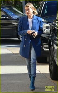 hailey-bieber-is-a-beauty-in-blue-while-shopping-at-barneys-06.jpg