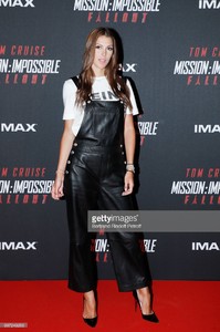 iris-mittenaere-attends-the-global-premiere-of-mission-impossible-at-picture-id997249200.jpg