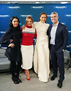 jennifer-lopez-vanessa-hudgens-and-leah-remini-siriusxm-s-town-hall-in-nyc-12-12-2018-4.jpg