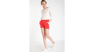 k_short-chino-femme-bonobo-POPPY-RED-dc-2701.jpg