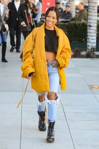 karrueche-tran-street-fashion-12-28-2018-1.jpg