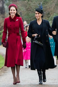 kate-middleton-and-meghan-markle-christmas-day-church-service-in-king-s-lynn-12-25-2018-12.jpg