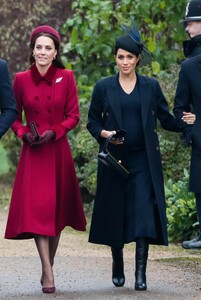 kate-middleton-and-meghan-markle-christmas-day-church-service-in-king-s-lynn-12-25-2018-14.jpg