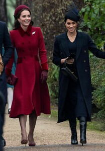 kate-middleton-and-meghan-markle-christmas-day-church-service-in-king-s-lynn-12-25-2018-5.jpg