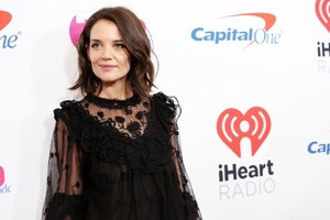 katie-holmes-jingle-ball-2018-in-nyc-8.jpg