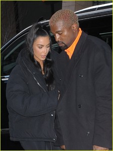 kim-kardashian-kanye-west-lunch-in-new-york-city-02.jpg