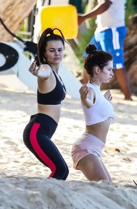 lottie-moss-and-emily-blackwell-at-yoga-vlass-on-the-beach-in-barbados-12-07-2018-5.jpg