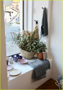 nikki-reed-pop-up-store-08.jpg