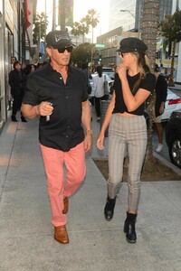 sistine-rose-and-sylvester-stallone-sopping-at-chanel-in-bever-y-hills-12-24-2018-5.jpg