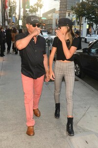 sistine-rose-and-sylvester-stallone-sopping-at-chanel-in-bever-y-hills-12-24-2018-6.jpg