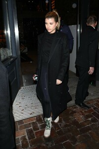 sofia-richie-night-out-in-aspen-12-28-2018-3.jpg