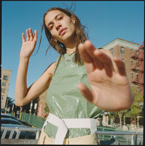 wonderland_magazine_amber_mahoney_kaya_wilkins_008.jpg