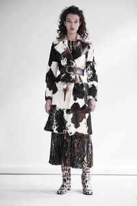 00001-roberto-cavalli-MW-new-york-pre-fall-19.jpg