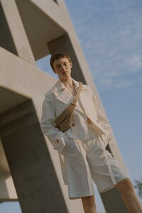 00003-vince-new-york-pre-fall-19.thumb.jpg.55ea1d929ef0f69a75a4c1cb52aae802.jpg