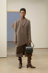 00005-jil-sander-milan-pre-fall-19.jpg