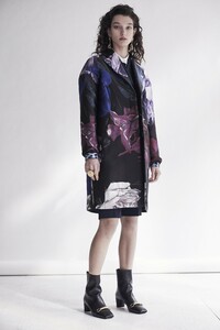 00008-roberto-cavalli-MW-new-york-pre-fall-19.jpg