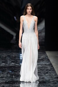 00010-azzaro-couture-et-ateliers-19.thumb.jpg.19bf82d525c0807397cdde213c9cb021.jpg