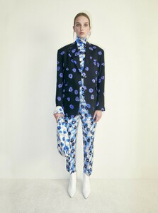 00010-christian-wijnants-paris-prefall-19.jpg