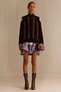 00014-alexander-mcqueen-london-resort-2019.thumb.jpg.303ecd98df1dde8e630c7a3de6f6a1af.jpg