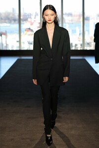 00015-narciso-rodriguez-new-york-fall-2019.thumb.jpg.96232e4235f0af1a436ca326ff36017c.jpg