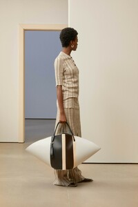 00016-jil-sander-milan-pre-fall-19.jpg