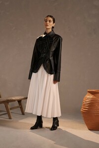 00021-Claudia-Li-Pre-Fall-2019.thumb.jpg.e9f8132d4545ede14fd46552896562d7.jpg