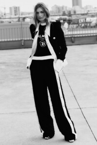 00021-balmain-paris-pre-fall-19.thumb.jpg.d39fd68601dba3413a9325e07031f2a2.jpg