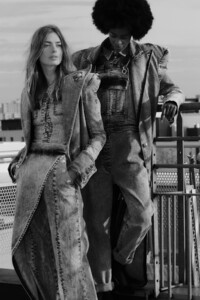 00023-balmain-paris-pre-fall-19.thumb.jpg.4c39513e5da0306d96736d6746c95fc6.jpg
