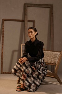 00025-Claudia-Li-Pre-Fall-2019.thumb.jpg.8358c3bddaf67ae6e52bfd143deeb450.jpg