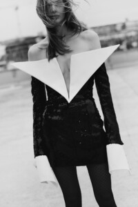 00025-balmain-paris-pre-fall-19.thumb.jpg.4be4eabee5484e3e61c0905c0cf4f3b0.jpg