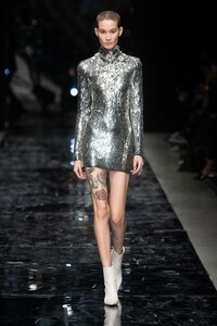 00034-azzaro-couture-et-ateliers-19.thumb.jpg.c8c74cfaf09469da8b2ad258b96d9393.jpg