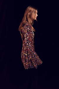 00055-balmain-paris-pre-fall-19.thumb.jpg.c27e85f2d02a4901a0de61b56e6cb0c0.jpg