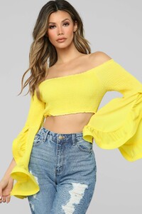 01-02-19_Studio_1_DV_11-37-16_HDT21133A_Yellow_CC__3_NT_AG.jpg