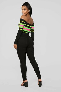 01-03-19_STUDIO_2_MS_15-20-55_8645_MultiColor0694_AG.jpg